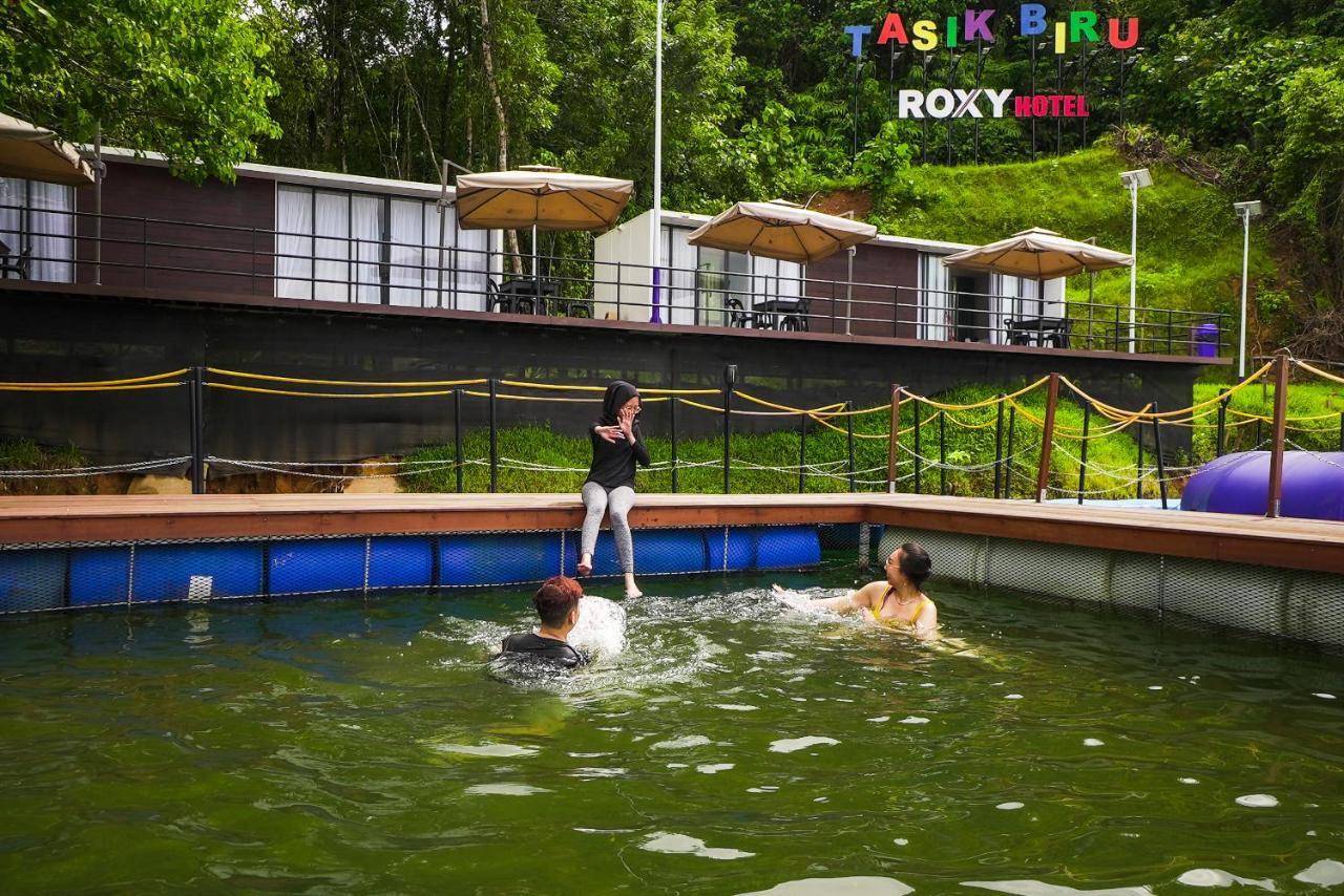 Roxy Tasik Biru Resort City Bau Exterior foto
