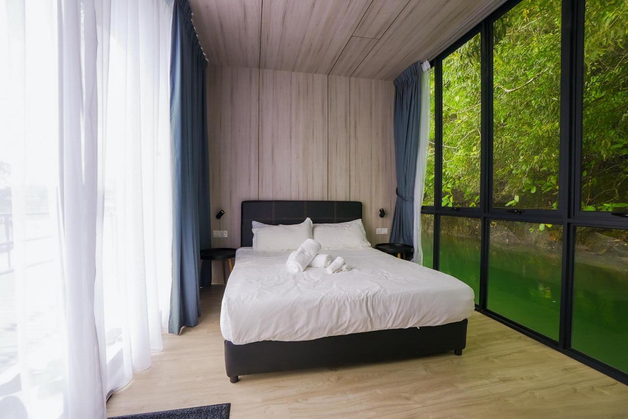 Roxy Tasik Biru Resort City Bau Exterior foto